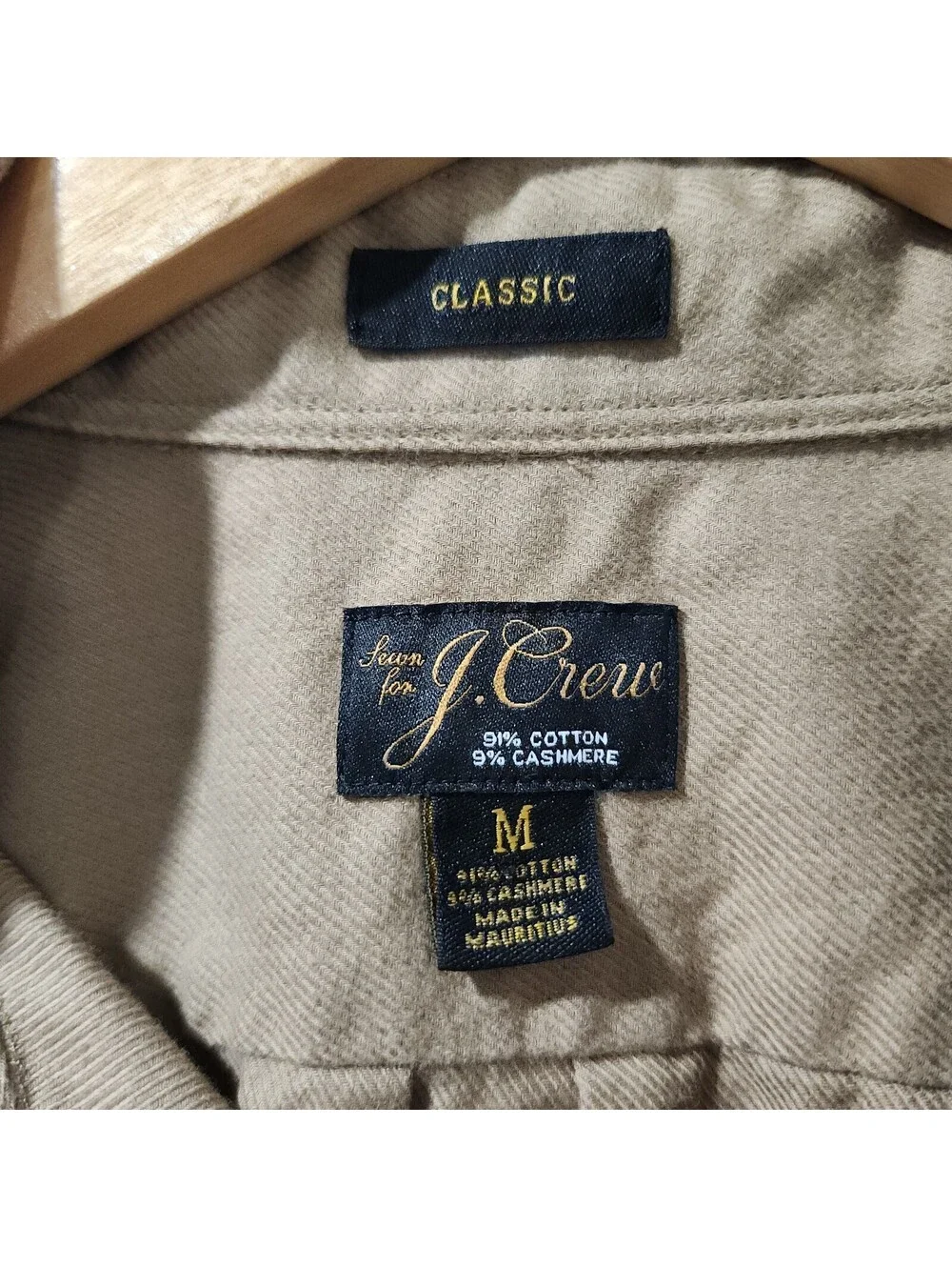 J. Crew Cashmere Blend Button Up Shirt Preppy Classic Casual Money Mens Medium